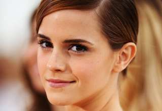 Emma Watson Peach Fuzz Wallpaper