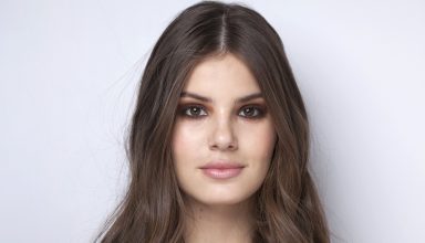 Camila Queiroz Face Close-up Wallpaper